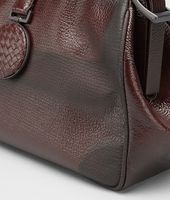 Bottega Veneta® TASCHE AUS MADRASLEDER CHIAROSCURO AUBERGINE Bottega Veneta® TASCHE AUS MADRASLEDER CHIAROSCURO AUBERGINE