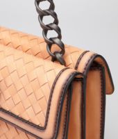 Bottega Veneta® BORDER SPHERE TASCHE AUS KALBSLEDER INTRECCIO PALAZZO Bottega Veneta® BORDER SPHERE TASCHE AUS KALBSLEDER INTRECCIO PALAZZO