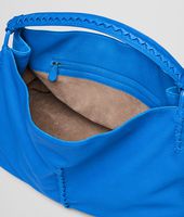 Bottega Veneta® TASCHE AUS GEWASCHENEM CERVO SIGNAL BLUE Bottega Veneta® TASCHE AUS GEWASCHENEM CERVO SIGNAL BLUE