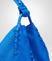 Bottega Veneta® TASCHE AUS GEWASCHENEM CERVO SIGNAL BLUE Bottega Veneta® TASCHE AUS GEWASCHENEM CERVO SIGNAL BLUE