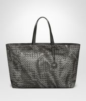 Bottega Veneta® GROSSER SHOPPER MIT INTRECCIOLUSION NEW LIGHT GREY Bottega Veneta® GROSSER SHOPPER MIT INTRECCIOLUSION NEW LIGHT GREY