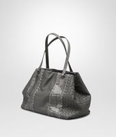 Bottega Veneta® SHOPPER NEW LIGHT GREY IN NAPPA INTRECCIATA E AYERS Bottega Veneta® SHOPPER NEW LIGHT GREY IN NAPPA INTRECCIATA E AYERS