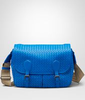 Bottega Veneta® BORSA GARDENA SIGNAL BLUE IN NAPPA INTRECCIATA Bottega Veneta® BORSA GARDENA SIGNAL BLUE IN NAPPA INTRECCIATA