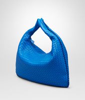 Bottega Veneta® Große Veneta AUS NAPPALEDER INTRECCIATO SIGNAL BLUE Bottega Veneta® Große Veneta AUS NAPPALEDER INTRECCIATO SIGNAL BLUE