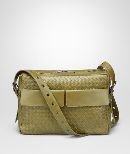 BOTTEGA VENETA - MESSENGER UMHÄNGETASCHE AUS VN-LEDER INTRECCIATO NEW ARMY