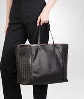 Bottega Veneta® SHOPPER AUS NAPPALEDER UND AYERS NERO Bottega Veneta® SHOPPER AUS NAPPALEDER UND AYERS NERO