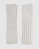  8    - Gloves