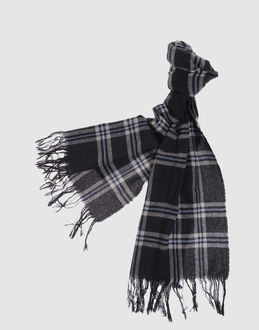 RODA - ACCESSORI - Sciarpe - su YOOX.COM