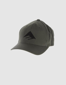 FLEXFIT  - ACCESSORI - Cappelli - su YOOX.COM
