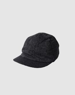 EMPORIO ARMANI - ACCESSORI - Cappelli - su YOOX.COM