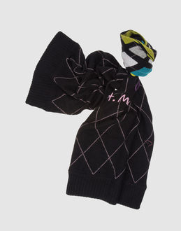 WHO*S WHO - ACCESSORI - Sciarpe - su YOOX.COM