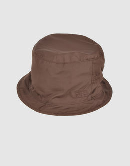 NAPAPIJRI - ACCESSORI - Cappelli - su YOOX.COM