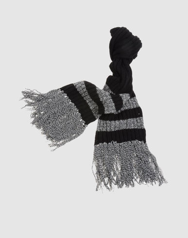 Oblong scarf