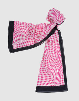 AQUASCUTUM - ACCESSORI - Sciarpe - su YOOX.COM