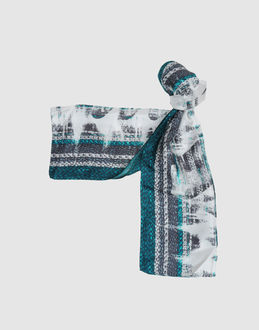 AQUASCUTUM - ACCESSORI - Sciarpe - su YOOX.COM