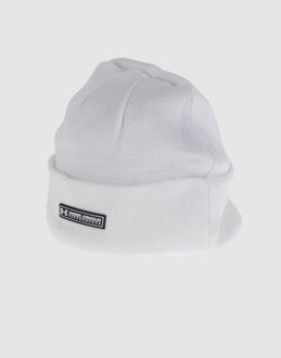 UNDER ARMOUR - ACCESSORI - Cappelli - su YOOX.COM