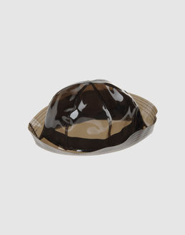 LE BLOG - ACCESSORI - Cappelli - su YOOX.COM