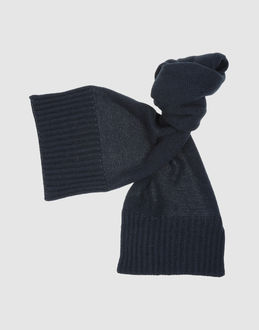 CLOSED - ACCESSORI - Sciarpe - su YOOX.COM