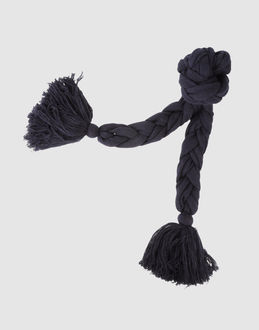 GERMANO ZAMA - ACCESSORI - Sciarpe - su YOOX.COM