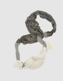 ROSAMUNDA - ACCESSORI - Sciarpe - su YOOX.COM