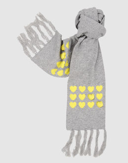 BEA YUK MUI - ACCESSORI - Sciarpe - su YOOX.COM