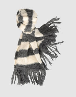 MCQ - ACCESSORI - Sciarpe - su YOOX.COM