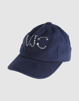 VERSACE JEANS COUTURE - ACCESSORI - Cappelli - su YOOX.COM