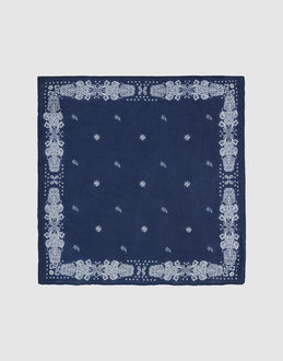 CLOSED - ACCESSORI - Foulard - su YOOX.COM