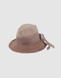 GUESS - ACCESSORI - Cappelli - su YOOX.COM