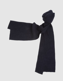 C.P. COMPANY - ACCESSORI - Sciarpe - su YOOX.COM