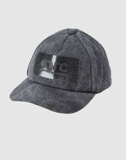 C'N'C' COSTUME NATIONAL - ACCESSORI - Cappelli - su YOOX.COM