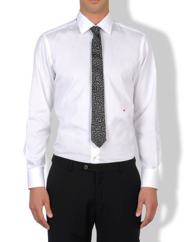 Moschino, Tie