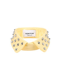 AU JOUR LE JOUR - Collar
