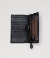 Bottega Veneta® Continental Portemonnaie aus Nappaleder Intrecciato Nero Bottega Veneta® Continental Portemonnaie aus Nappaleder Intrecciato Nero