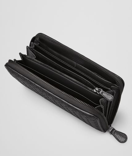 BOTTEGA VENETA - Nero Intrecciato Nappa Zip Around Wallet