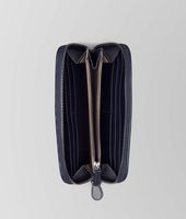 Bottega Veneta® Portemonnaie mit Rundum-Reißverschluss aus Vachetteleder Intrecciato Tourmaline Bottega Veneta® Portemonnaie mit Rundum-Reißverschluss aus Vachetteleder Intrecciato Tourmaline