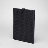 Intrecciato Nappa Ipad Case - Mobile and Tech Accessory - BOTTEGA VENETA - PE13 - 630