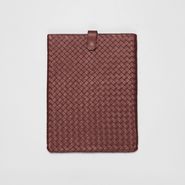 Intrecciato Nappa Ipad Case - Mobile and Tech Accessory - BOTTEGA VENETA - PE13 - 630