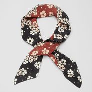 Silk Marguerite Print Foulard - Scarf - BOTTEGA VENETA - PE13 - 410