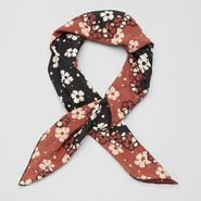 Silk Marguerite Print Foulard - Scarf - BOTTEGA VENETA - PE13 - 410