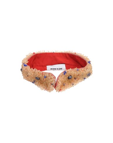 ZOOM AU JOUR LE JOUR - Collar