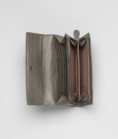 Bottega Veneta® Shadow Intrecciato Nappa Continental Wallet Bottega Veneta® Shadow Intrecciato Nappa Continental Wallet