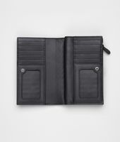 Bottega Veneta® Continental Portemonnaie aus Nappaleder Intrecciato Nero Bottega Veneta® Continental Portemonnaie aus Nappaleder Intrecciato Nero
