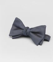 Bottega Veneta® Navy Silk Bow Tie Bottega Veneta® Navy Silk Bow Tie