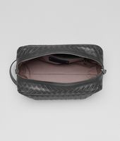 Bottega Veneta® Beauty Case Ardoise in VN Intrecciato Bottega Veneta® Beauty Case Ardoise in VN Intrecciato