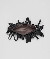 Bottega Veneta® Pochette aus Nappa Intrecciato mit Fransen Nero Bottega Veneta® Pochette aus Nappa Intrecciato mit Fransen Nero