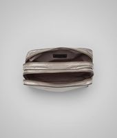 Bottega Veneta® Kosmetiktasche aus Spinnaker Bottega Veneta® Kosmetiktasche aus Spinnaker