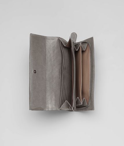 BOTTEGA VENETA - Fume Intrecciato Washed Lambskin Continental Wallet