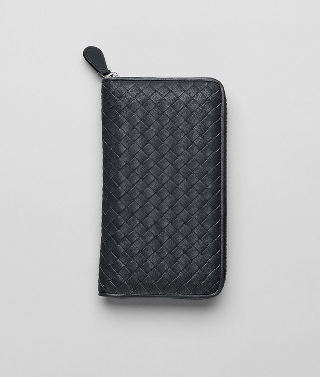 BOTTEGA VENETA Portemonnaie mit Zip aus gewaschenem Lammleder Prusse Portemonnaie mit Zip D fp