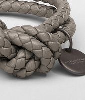 Bottega Veneta® Armband aus Nappaleder Intrecciato Fume Bottega Veneta® Armband aus Nappaleder Intrecciato Fume